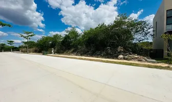 Foto de inmueble en Frondeza, Col. Cabo Norte C.P. 97305, Mérida