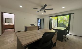 Foto de inmueble en CALLE 15 #, Col. Campestre C.P. 97120, Mérida