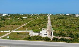 Foto de inmueble en Chicxulub Puerto, a Unos Metros de la Playa, en Privada con Acceso, Yucatán, Col. Chicxulub C.P. 97340, Chicxulub Pueblo