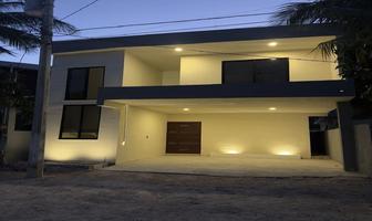 Foto de inmueble en A una calle del mar, Col. Chicxulub Puerto C.P. 97330, Progreso