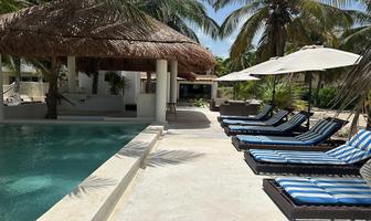 Foto de inmueble en calle 19, Col. Chicxulub Puerto C.P. 97330, Progreso