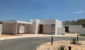 Foto de inmueble en 2FM3+8P Cholul, Yuc., Col. Cholul C.P. 97305, Mérida