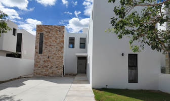 Foto de inmueble en Calle 35, Col. Cholul C.P. 97305, Mérida