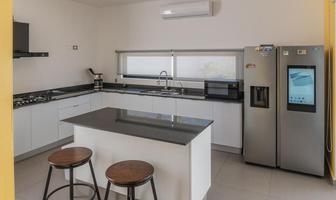 Foto de inmueble en SAN JOSE TULIPANES MERIDA 24, Col. Cholul C.P. 97305, Mérida