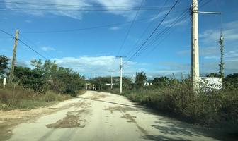 Foto de inmueble en calle 1, Col. Cholul C.P. 97305, Mérida