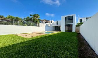 Foto de inmueble en calle 1, Col. Cholul C.P. 97305, Mérida