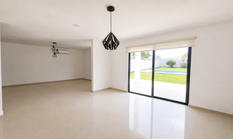 Foto de inmueble en calle 21, Col. Cholul C.P. 97305, Mérida