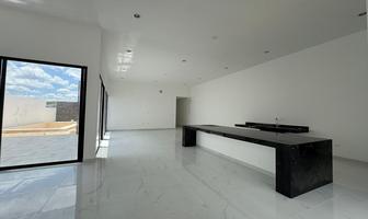Foto de inmueble en calle 5, Col. Cholul C.P. 97305, Mérida