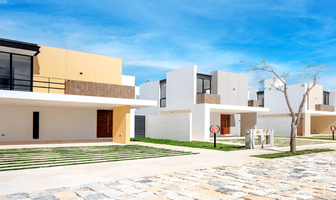 Foto de inmueble en calle 7, Col. Cholul C.P. 97305, Mérida