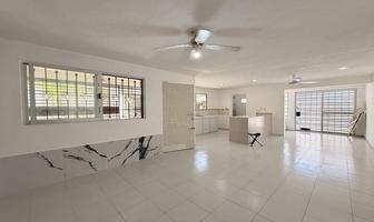 Foto de inmueble en calle K, Col. Cholul C.P. 97305, Mérida