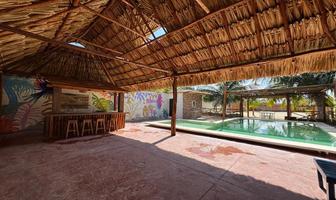 Foto de inmueble en calle 7, Col. Chuburna Puerto C.P. 97336, Progreso