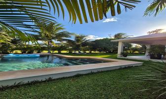 Foto de inmueble en algarrobo, Col. Club de Golf La Ceiba C.P. 97302, Mérida