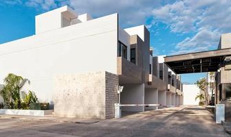 Foto de inmueble en ZONA COUNTRY, Col. Dzibilchaltún C.P. 97305, Mérida