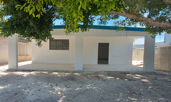 Foto de inmueble en Calle 148, Col. F Canul Reyes C.P. 97320, Progreso