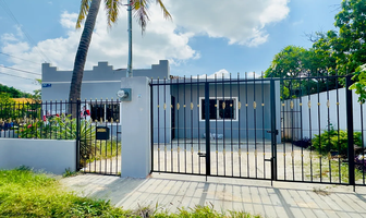 Foto de inmueble en calle 10, Col. Itzimna C.P. 97100, Mérida
