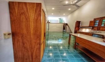 Foto de inmueble en calle 28, Col. Itzimna C.P. 97100, Mérida