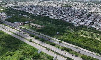 Foto de inmueble en calle 1, Col. Jardines de Poniente C.P. 97314, Mérida