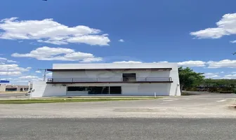 Foto de inmueble en Av Yucatán, Col. Jose Maria Iturralde C.P. 97134, Mérida