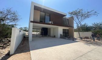Foto de inmueble en Casa de Lujo en Privada Nortemerida, Col. Komchen C.P. 97302, Mérida