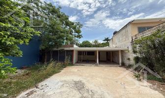 Foto de inmueble en Casa de 3 Recamaras, 1 Nivel, Para Remodelar en Santa Ana en el Centro de Mérida Yucatán, Col. La Quinta C.P. 97000, Mérida
