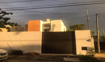 Foto de inmueble en Sin nombre de calle #11, Col. Leandro Valle C.P. 97143, Mérida