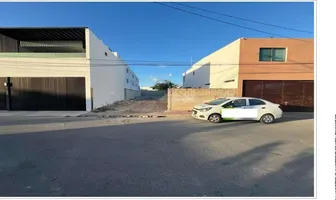 Foto de inmueble en Sin nombre de calle #11, Col. Leandro Valle C.P. 97143, Mérida