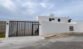 Foto de inmueble en 136, Col. Los Héroes C.P. 97306, Mérida