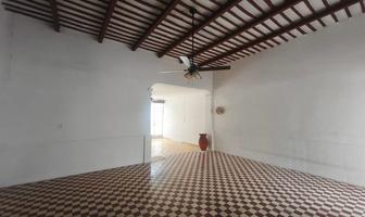 Foto de inmueble en A 2 CUASRAS DE SANTIAGO, Col. Merida Centro C.P. 97000, Mérida