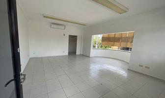 Foto de inmueble en Av. DÍAZ BOLIO, Col. México C.P. 97125, Mérida