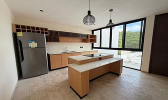 Foto de inmueble en calle 10, Col. Montebello C.P. 97113, Mérida