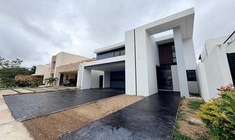 Foto de inmueble en CASA EN VENTA DE ENTREGA INMEDIATA EN PRIVADA PARQUE NATURA CON ALBERCA _ Ab Real Estate, Col. Parque Natura C.P. 97305, Mérida
