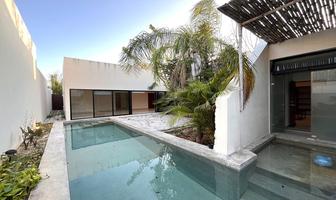 Foto de inmueble en Calle 51, Col. Pedregales de Conkal C.P. 97345, Conkal