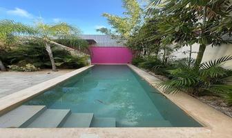 Foto de inmueble en calle 1, Col. Pedregales de Conkal C.P. 97345, Conkal