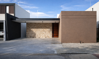 Foto de inmueble en calle 1, Col. Pedregales de Conkal C.P. 97345, Conkal