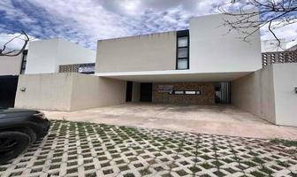 Foto de inmueble en Calle 12 5 #5, Col. Residencial Xcanatún C.P. 97302, Mérida