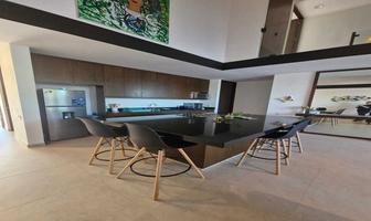 Foto de inmueble en calle 1, Col. Residencial Xcanatún C.P. 97302, Mérida