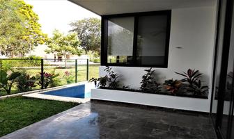 Foto de inmueble en Casa con Paneles Solares en Privada Altozano Residencial. Carretera a Progreso, Col. San Antonio Cinta C.P. 97139, Mérida