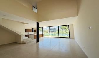 Foto de inmueble en Privada, Col. San Antonio Cinta C.P. 97139, Mérida