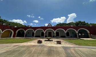 Foto de inmueble en Calle 30, Col. San Antonio Cucul C.P. 97116, Mérida