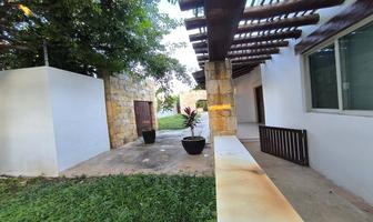 Foto de inmueble en calle ., Col. San Antonio Cucul C.P. 97116, Mérida