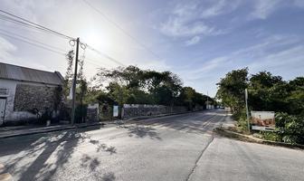 Foto de inmueble en Principal, Col. San Antonio Hool C.P. 97302, Mérida