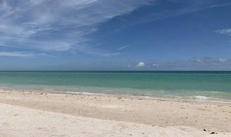 Foto de inmueble en Venta DE Terreno Frente AL MAR EN Venta | Sisal Yucatán., Col. Sisal C.P. 97356, Hunucmá