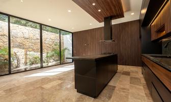 Foto de inmueble en calle 10, Col. Sodzil Norte C.P. 97115, Mérida