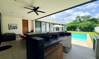 Foto de inmueble en Casa EN Venta DE UN Solo Nivel CON Amplio Terreno EN EL Cortijo Residencial, Col. Tamanché C.P. 97304, Mérida
