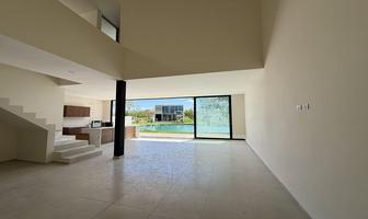 Foto de inmueble en Casa Venta Mérida, 4 recámaras, frente al lago, Privada Altozano _ Sellers MB, Col. Tamanché C.P. 97304, Mérida