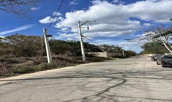 Foto de inmueble en X Avenida Temozon, Col. Temozon Norte C.P. 97302, Mérida