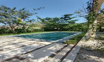 Foto de inmueble en calle 15, Col. Temozon Norte C.P. 97302, Mérida