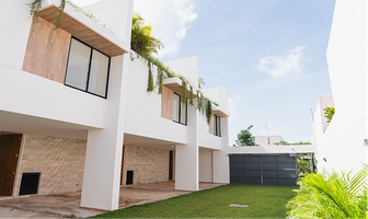 Foto de inmueble en calle X, Col. Temozon Norte C.P. 97302, Mérida