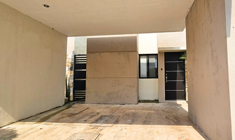 Foto de inmueble en calle 12, Col. Tixcacal C.P. 97312, Mérida
