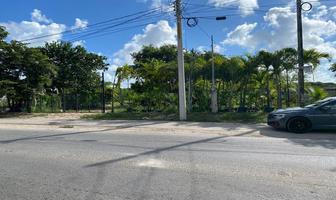 Foto de inmueble en Av. Santa María Yaxché, Col. Xcanatún C.P. 97302, Mérida